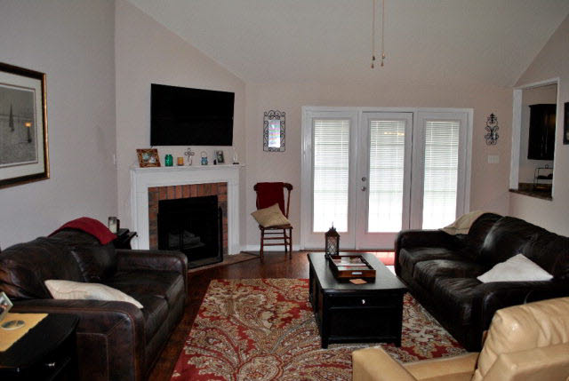 7060 Highpointe Place West Daphne, AL 36527 - Photo 4 of 29 Living Room