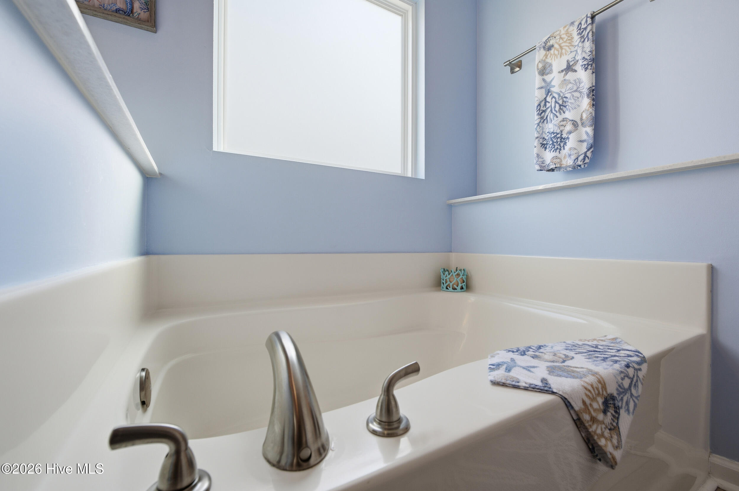 952 Wyndfall Drive Southwest Sunset Beach, NC 28468 - Photo 21 of 43 Primary/Soaking tub