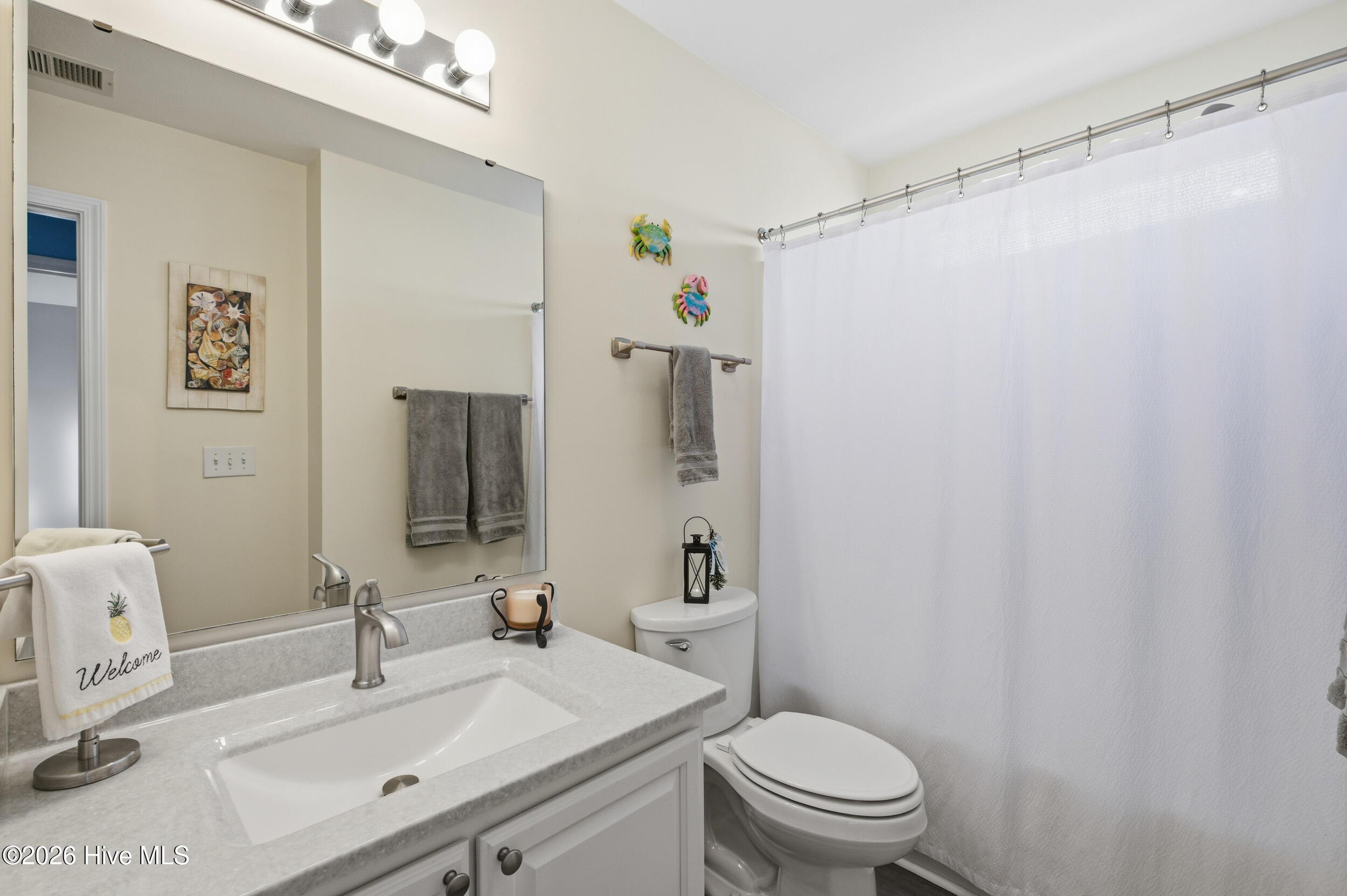 952 Wyndfall Drive Southwest Sunset Beach, NC 28468 - Photo 23 of 42 Guest bath