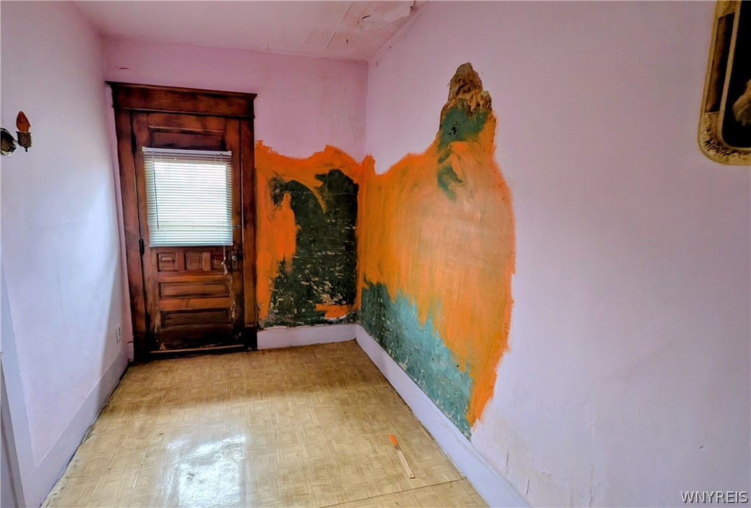 49 Howlett Street Buffalo, NY 14211 - Photo 11 of 34