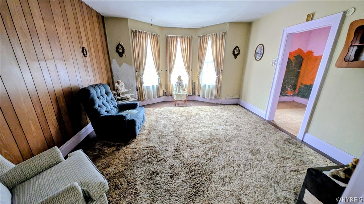 49 Howlett Street Buffalo, NY 14211 - Photo 12 of 34 2nd floor Living Room