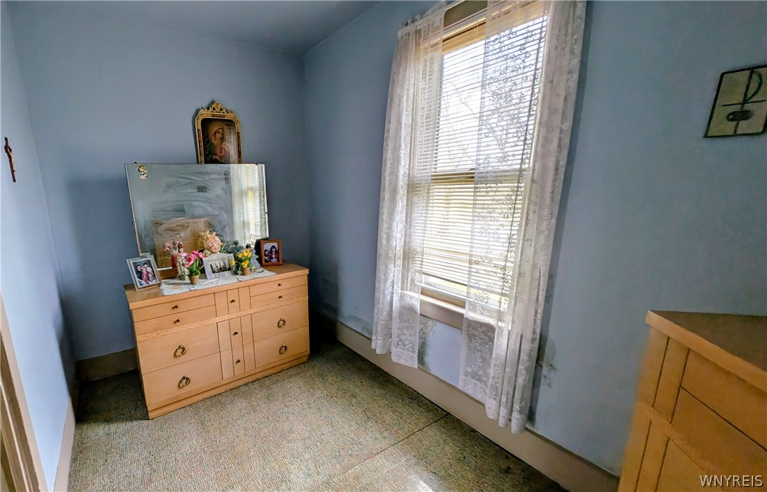 49 Howlett Street Buffalo, NY 14211 - Photo 16 of 34