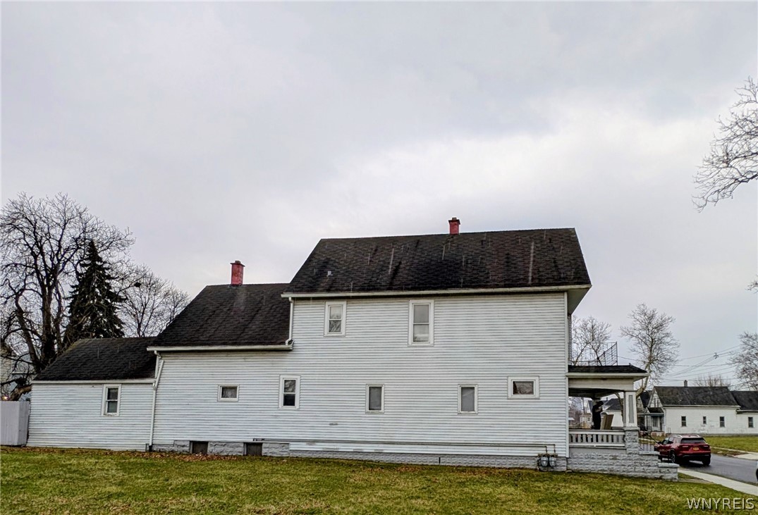 49 Howlett Street Buffalo, NY 14211 - Photo 2 of 34