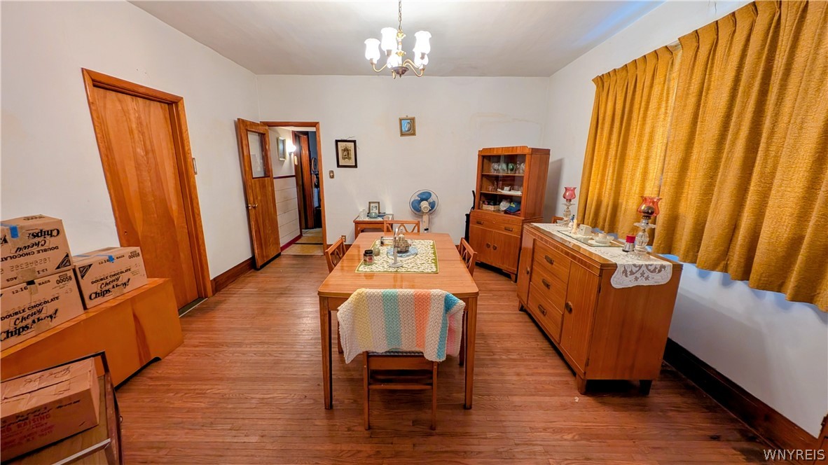 49 Howlett Street Buffalo, NY 14211 - Photo 28 of 34 1st Floor dining room