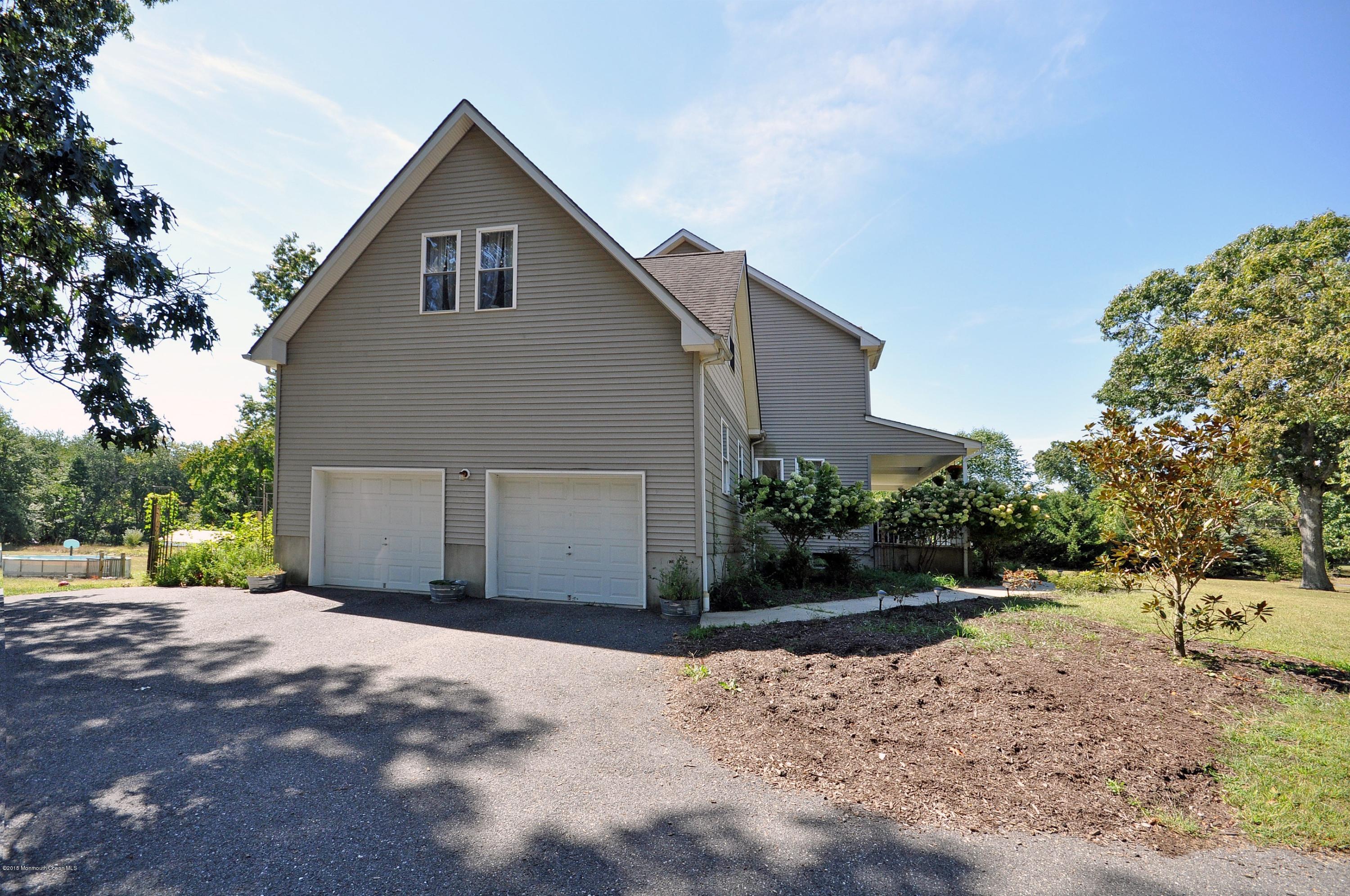 551 West Farms Road Howell, NJ 07731 - Photo 24 of 24 Side of Home