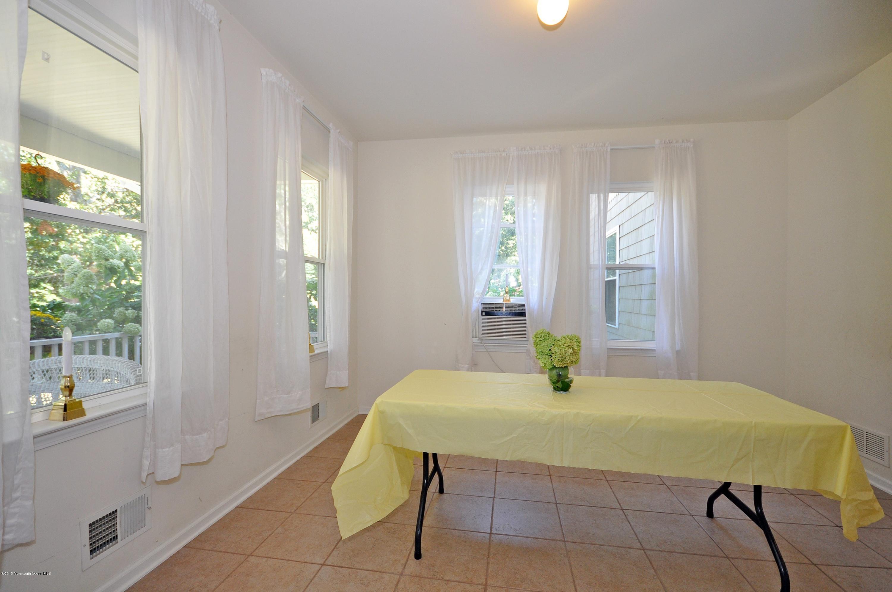 551 West Farms Road Howell, NJ 07731 - Photo 6 of 24 Dining Room