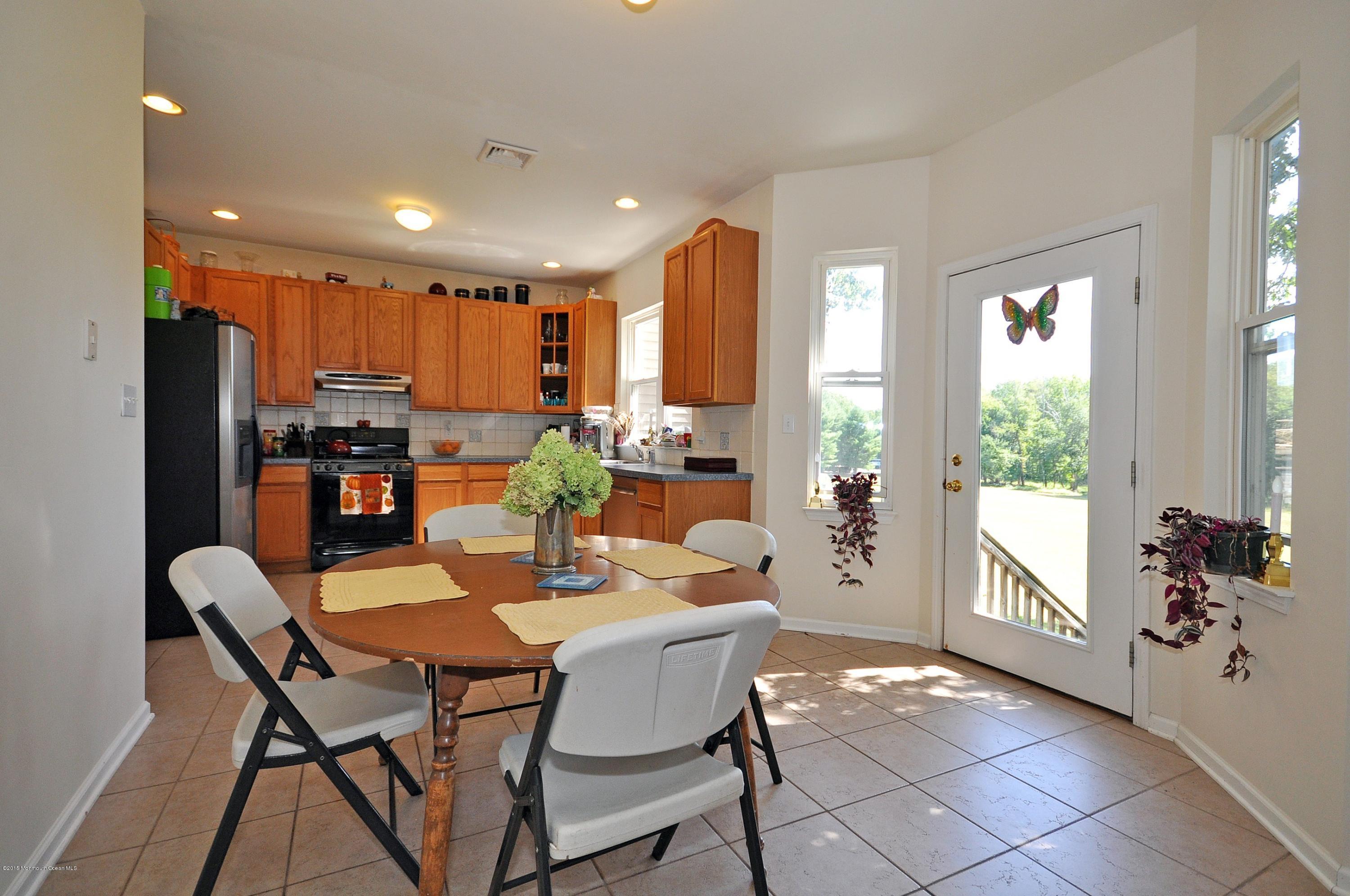 551 West Farms Road Howell, NJ 07731 - Photo 7 of 24 Kitchen