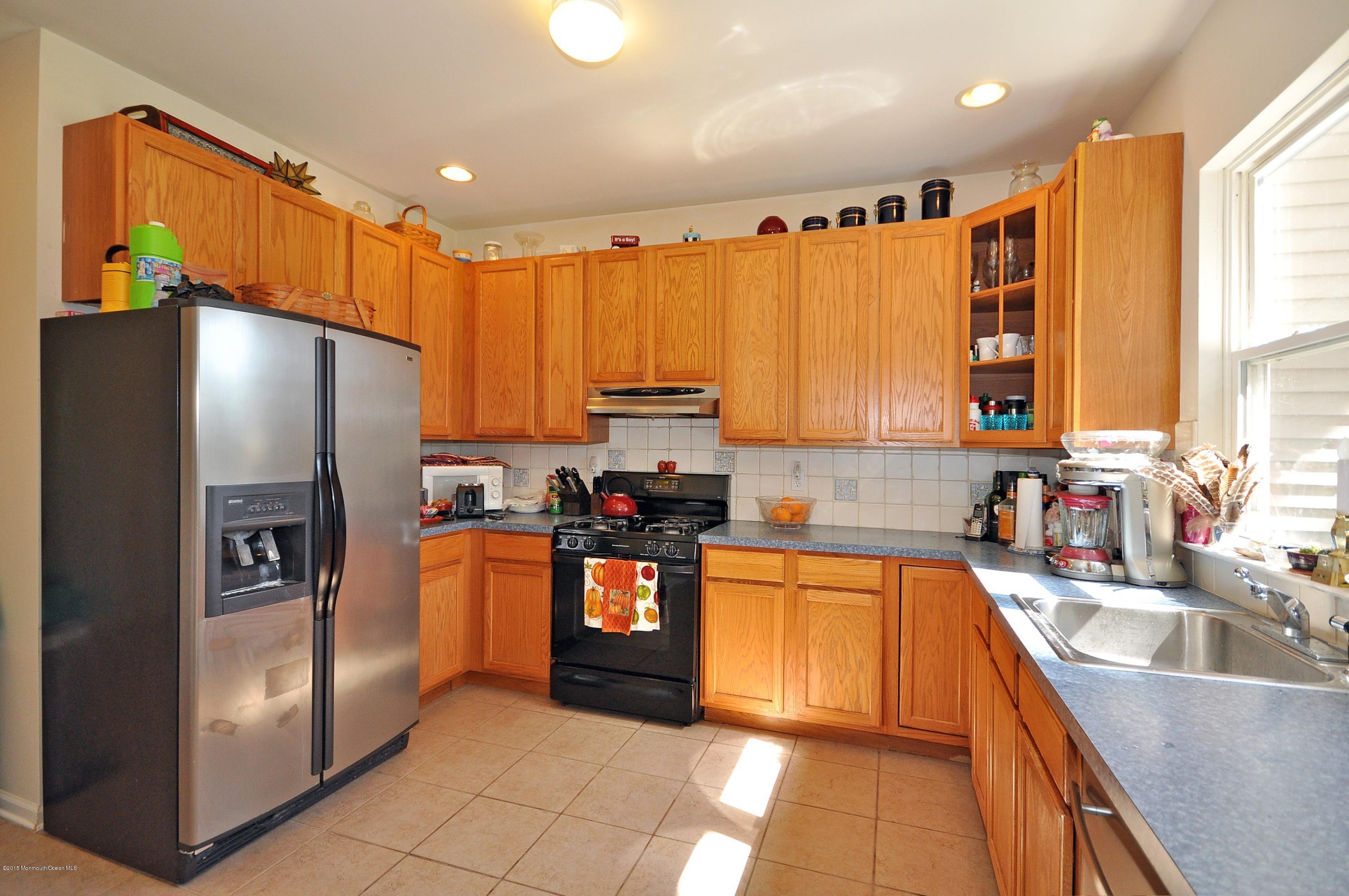 551 West Farms Road Howell, NJ 07731 - Photo 8 of 24 Kitchen
