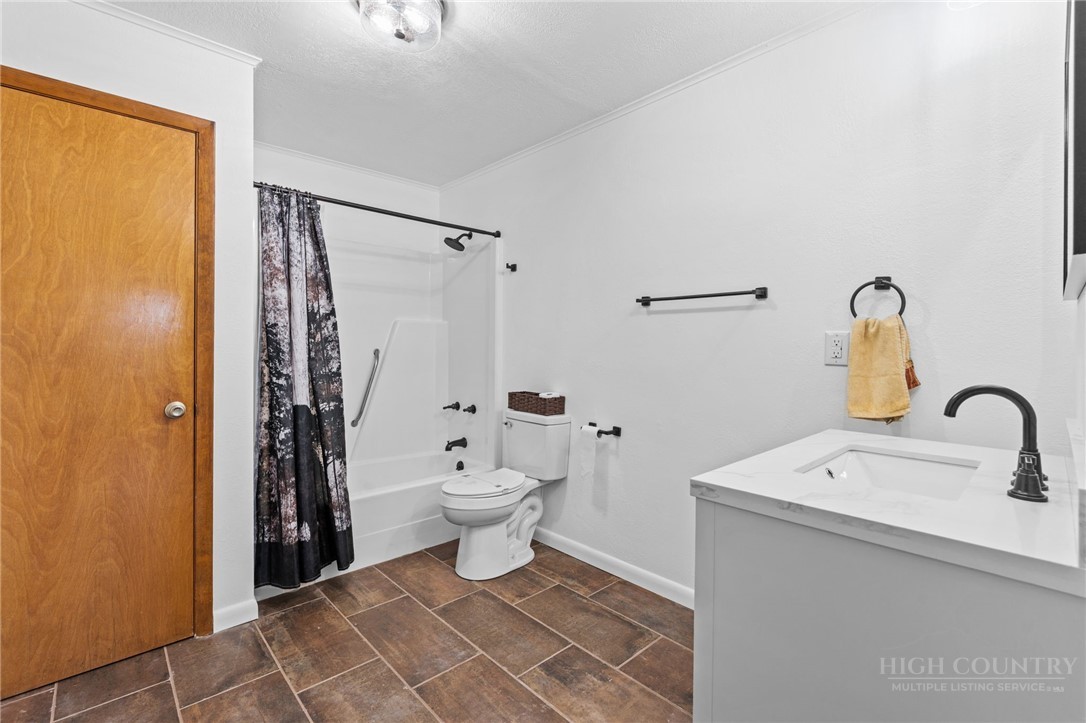 498 St Andrews Road Beech Mountain, NC 28604 - Photo 30 of 43 Gallery Image 30