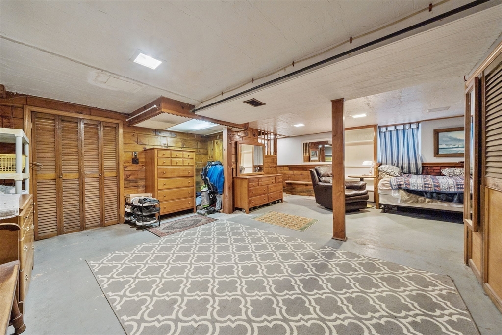 285 Den Quarry Road Lynn, MA 01904 - Photo 22 of 38