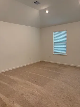 $2,200 | 566 Dry Fork Lane, Conroe, TX 77304