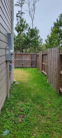 $2,200 | 566 Dry Fork Lane, Conroe, TX 77304