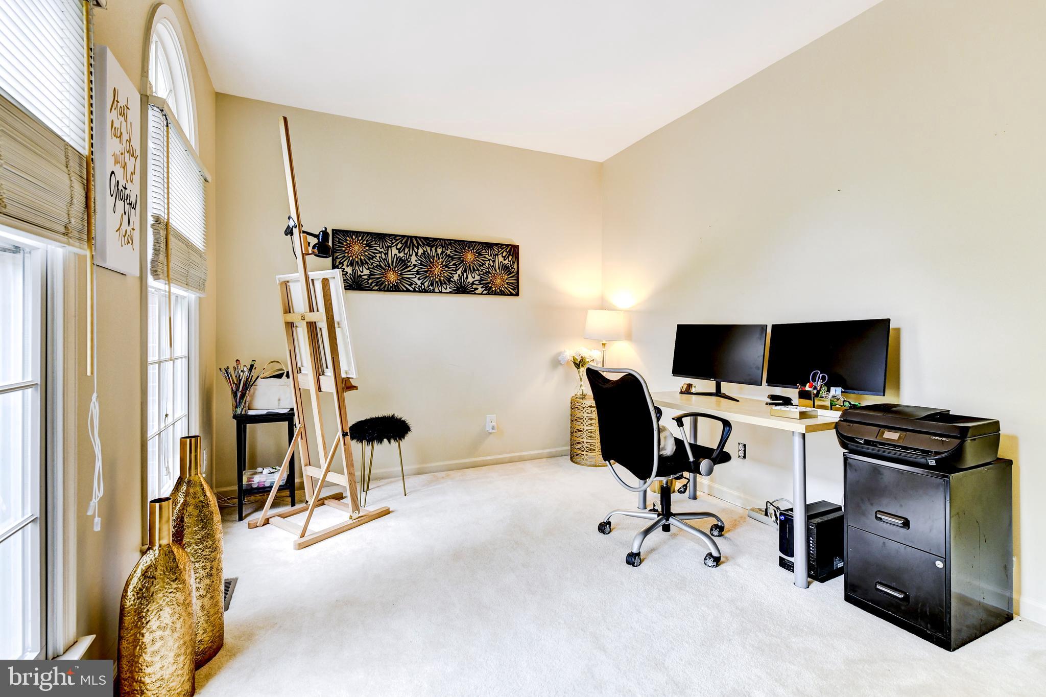8208 Dry Ridge Road Gaithersburg, MD 20886 - Photo 4 of 41 Office/Den
