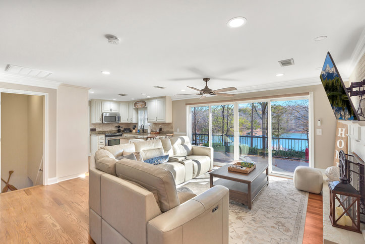 107 Shady Lane Anderson, SC 29625 - Photo 28 of 48 Gathering area