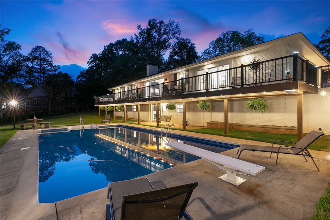 107 Shady Lane Anderson, SC 29625 - Photo 4 of 48 In Ground Pool