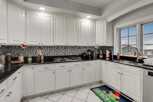 $2,500,000 | 9910 West 167th Street, Orland Park, IL 60467