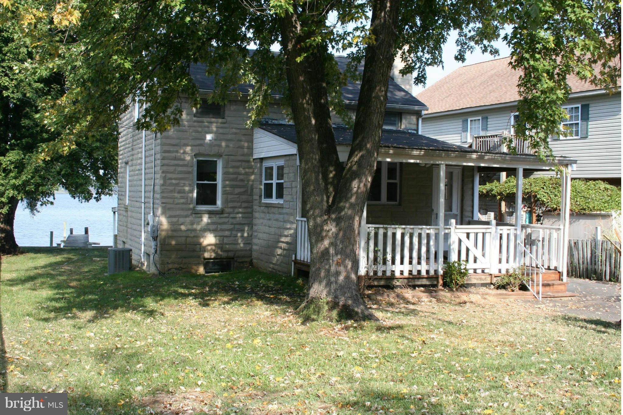 4050 Beach Road Dundalk, MD 21222 - Photo 1 of 26 Exterior (Front)