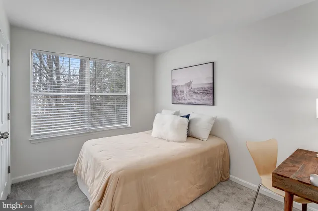 $425,000 | 15673 Viewpoint Circle, Dumfries, VA 22025