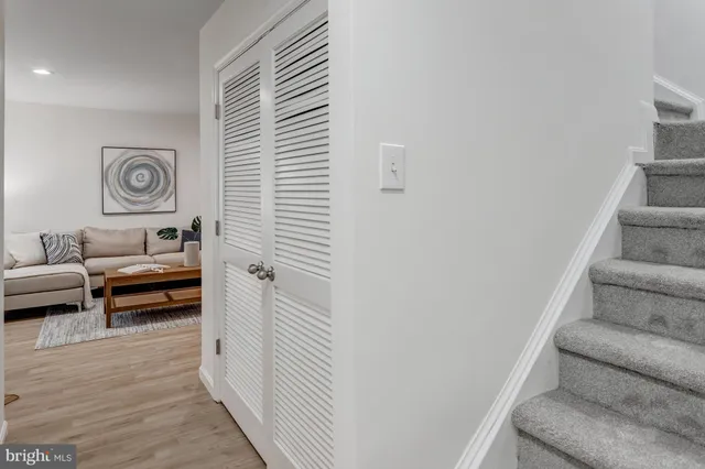 $425,000 | 15673 Viewpoint Circle, Dumfries, VA 22025