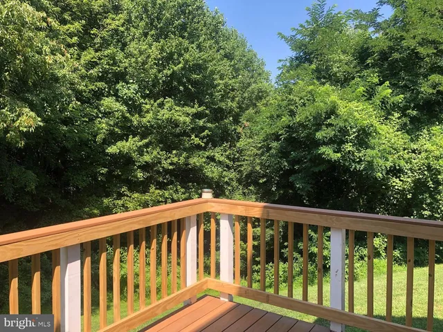 $425,000 | 15673 Viewpoint Circle, Dumfries, VA 22025
