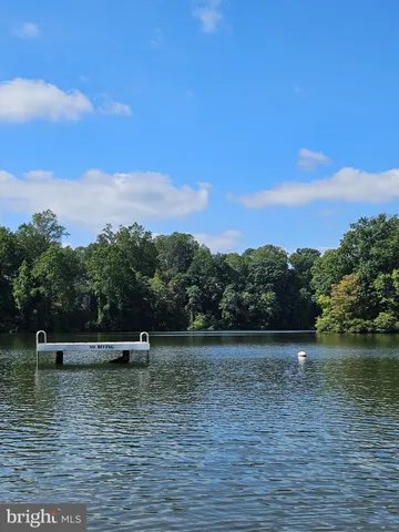 $425,000 | 15673 Viewpoint Circle, Dumfries, VA 22025