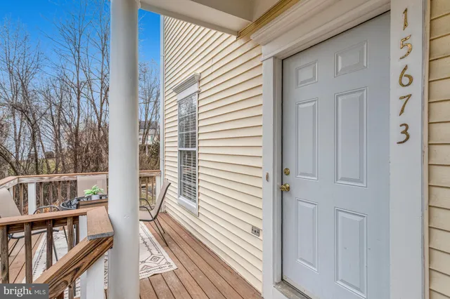 $425,000 | 15673 Viewpoint Circle, Dumfries, VA 22025