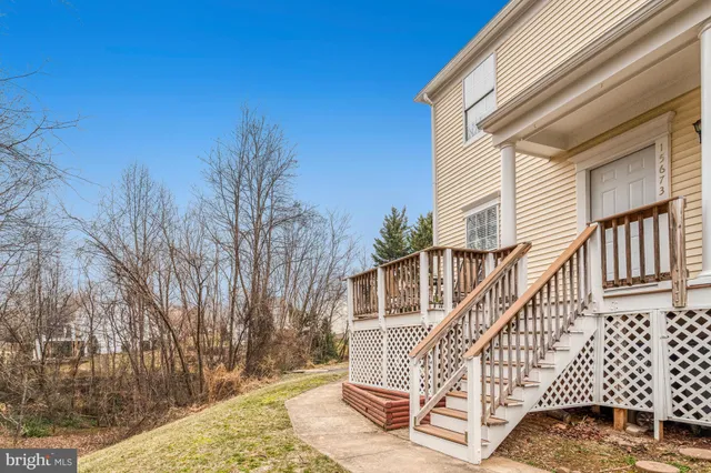 $425,000 | 15673 Viewpoint Circle, Dumfries, VA 22025