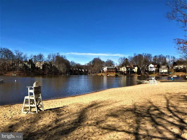 $425,000 | 15673 Viewpoint Circle, Dumfries, VA 22025