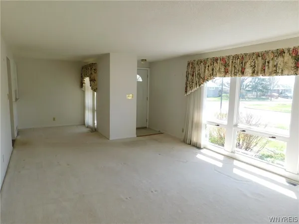 $249,900 | 401 Glenalby Road, Tonawanda, NY 14150