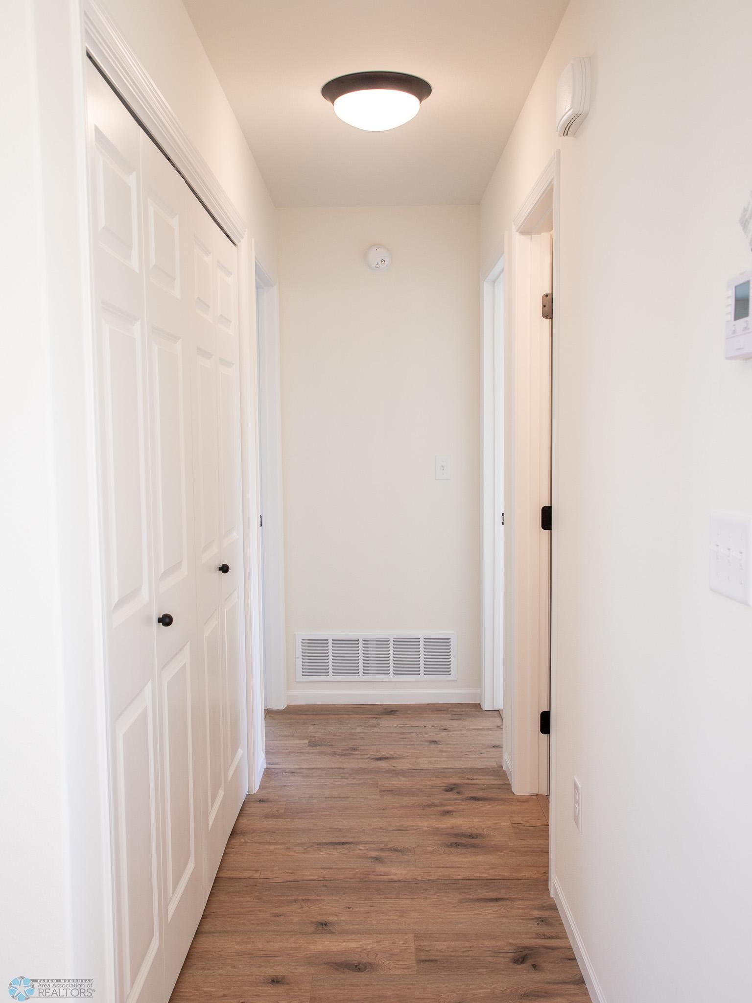 112 18th Street Southeast Barnesville, MN 56514 - Photo 15 of 31