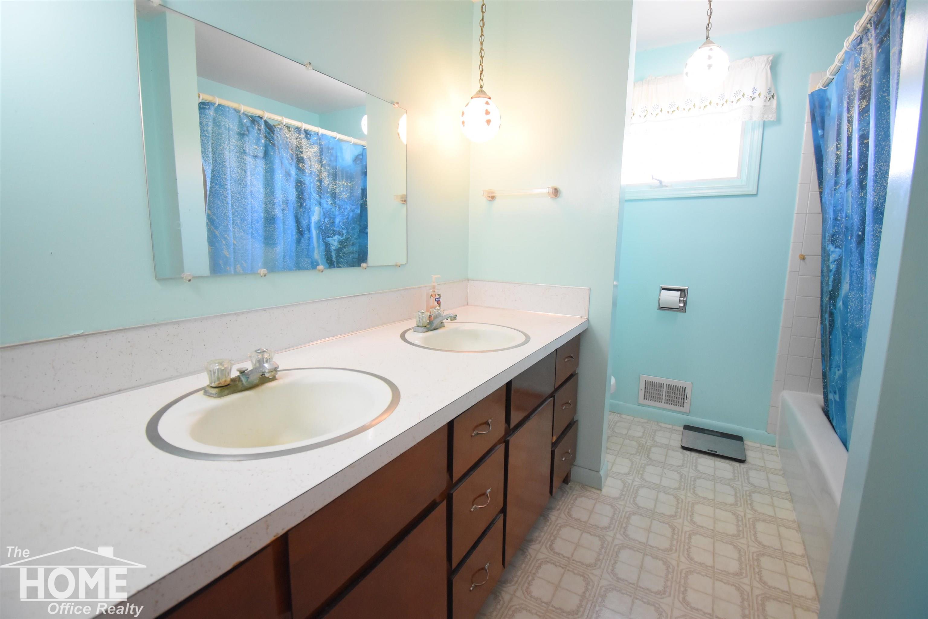 6923 South Byron Road Durand, MI 48429 - Photo 27 of 37
