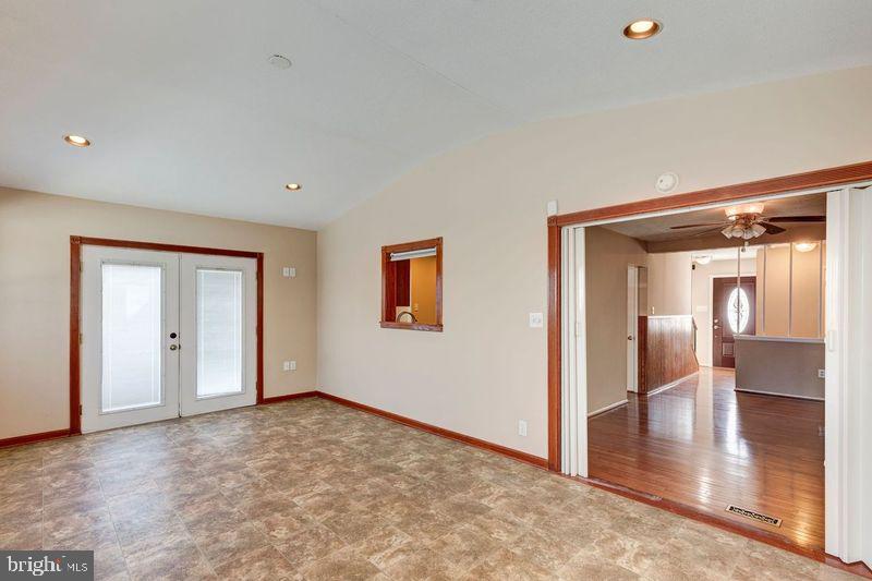 583 Hillcrest Drive Frederick, MD 21703 - Photo 12 of 23