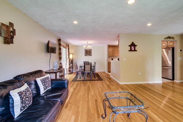 18 Fredrickson Road Billerica, MA 01821 - Photo 11 of 24 Gallery Image 11