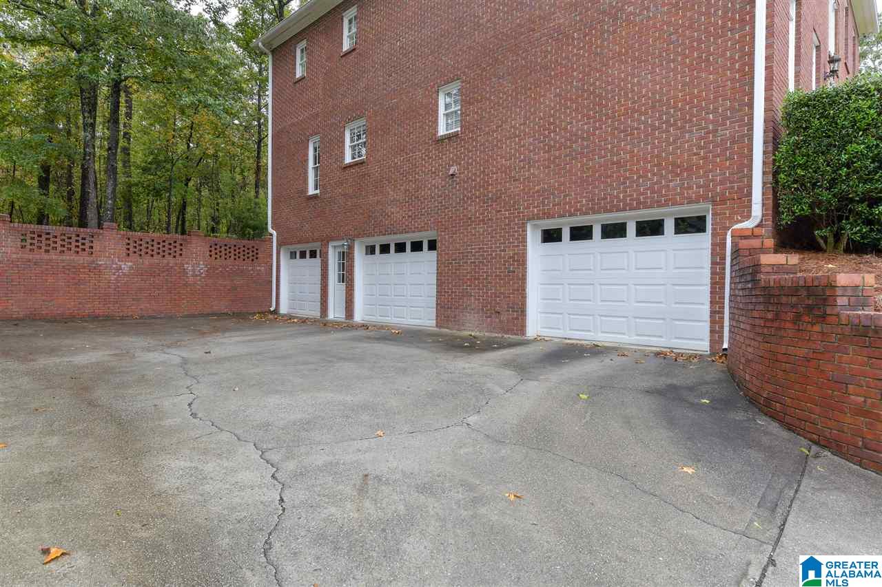 1065 Greymoor Road Birmingham, AL 35242 - Photo 4 of 50