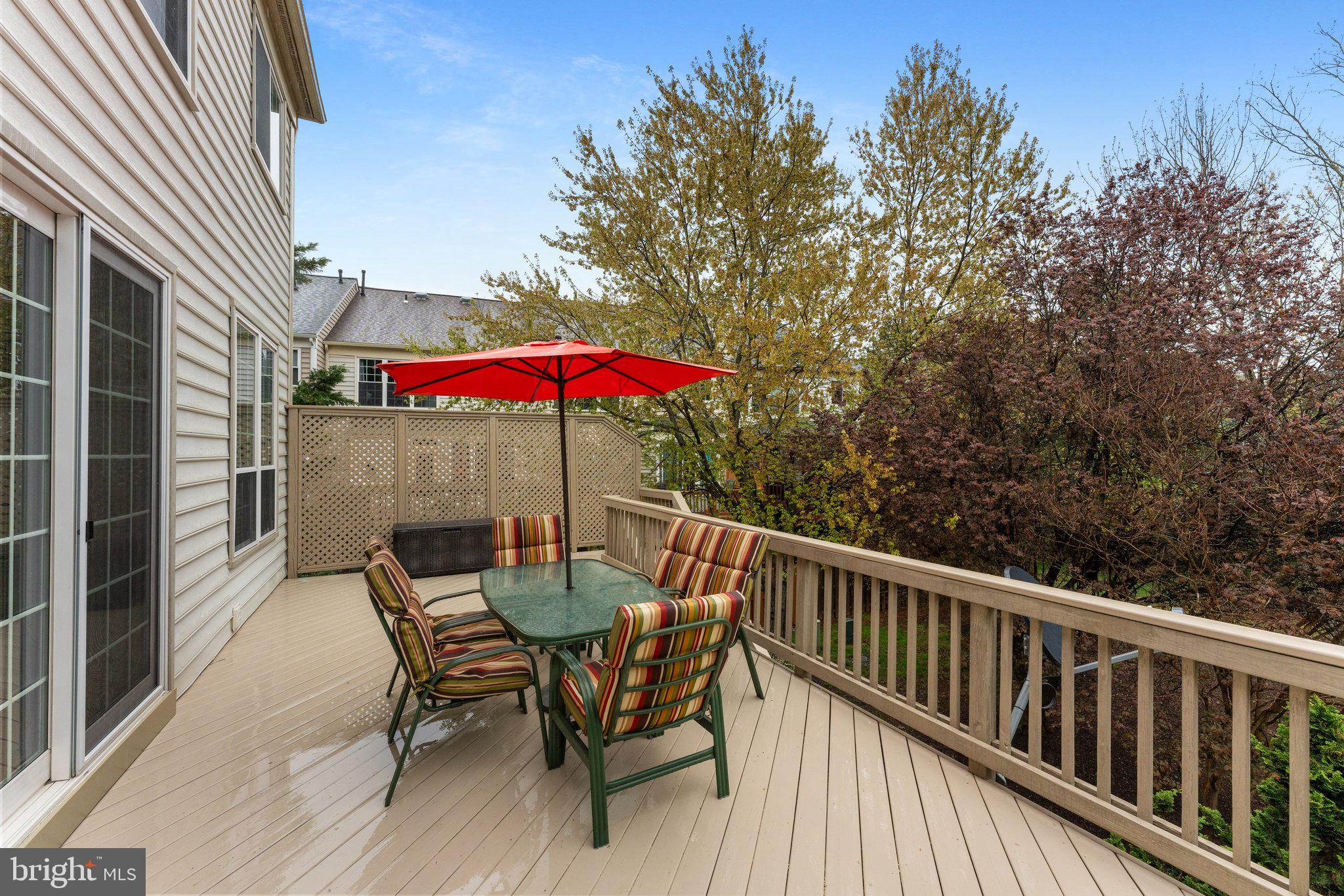 20900 Trinity Square Sterling, VA 20165 - Photo 10 of 46 a view of balcony with outdoor seating
