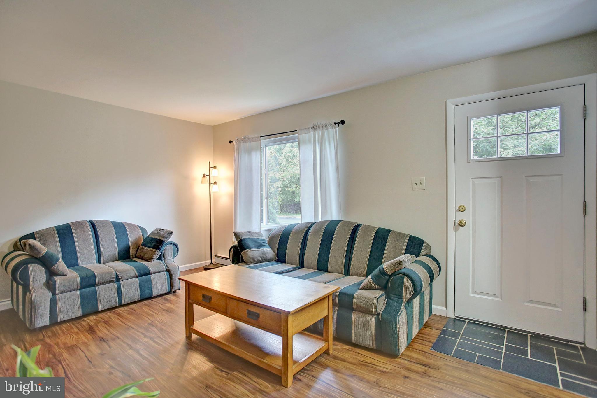 317 West Ridge Street Carlisle, PA 17013 - Photo 3 of 19 Gallery Image 3