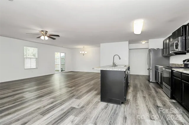 $425,000 | 1619 Hooper Court, Charlotte, NC 28212