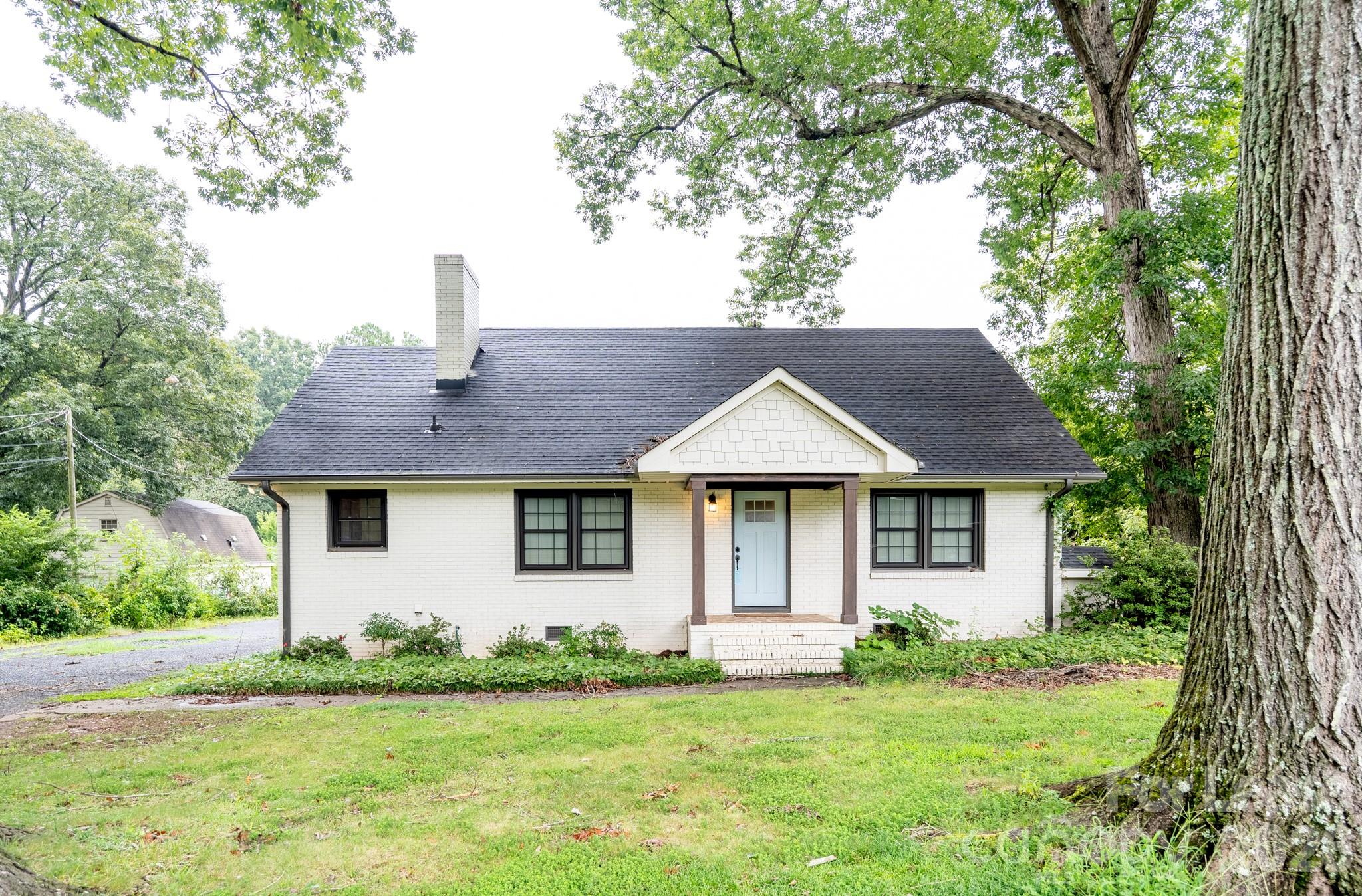 12013 Idlewild Road Matthews, NC 28105 - Photo 1 of 26