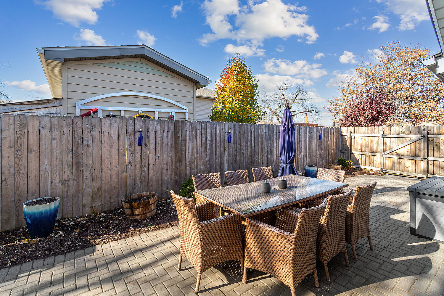 647 Rockhurst Road Bolingbrook, IL 60440 - Photo 13 of 14 a view of a dinning table and chairs in the patio