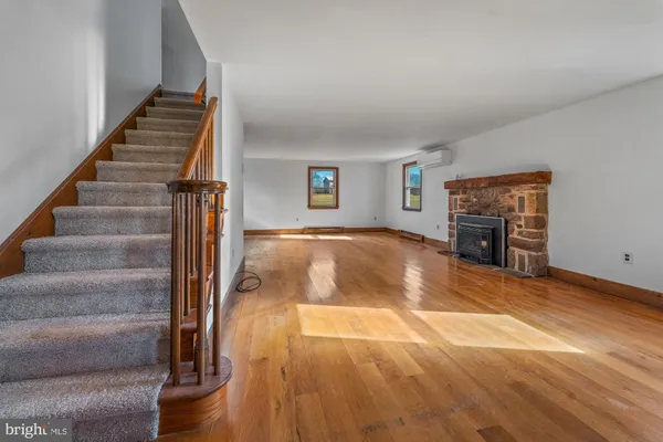 $839,000 | 527 Bethel Church Road, Spring City, PA 19475