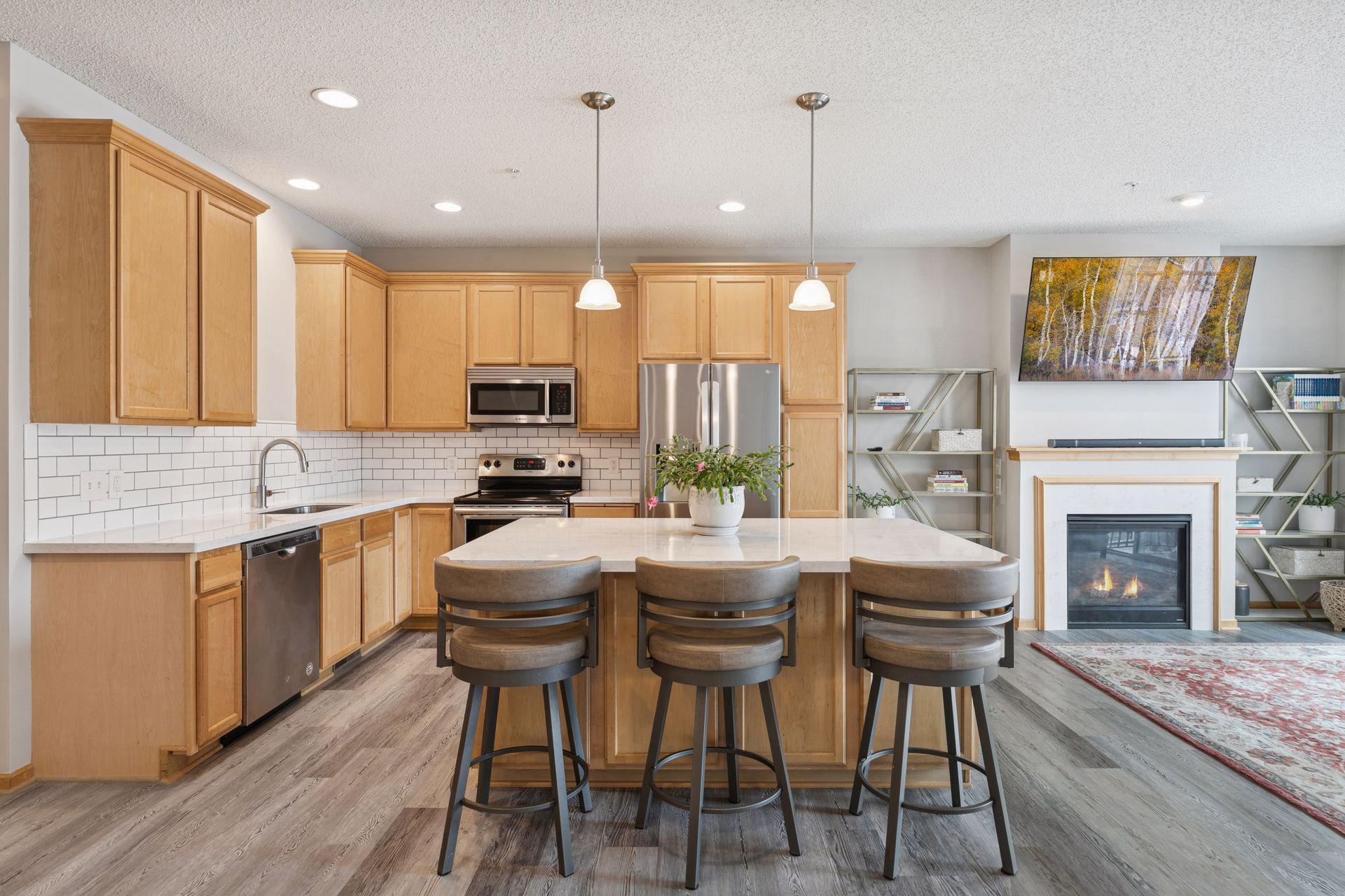 4675 Victor Path, Unit 5 Hugo, MN 55038 - Photo 3 of 37