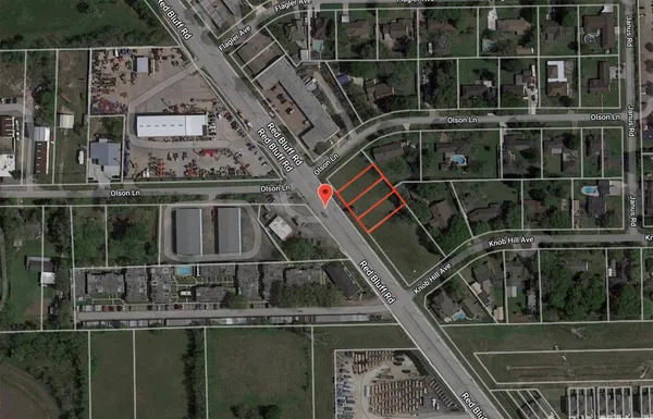 a view of a house with a big yard