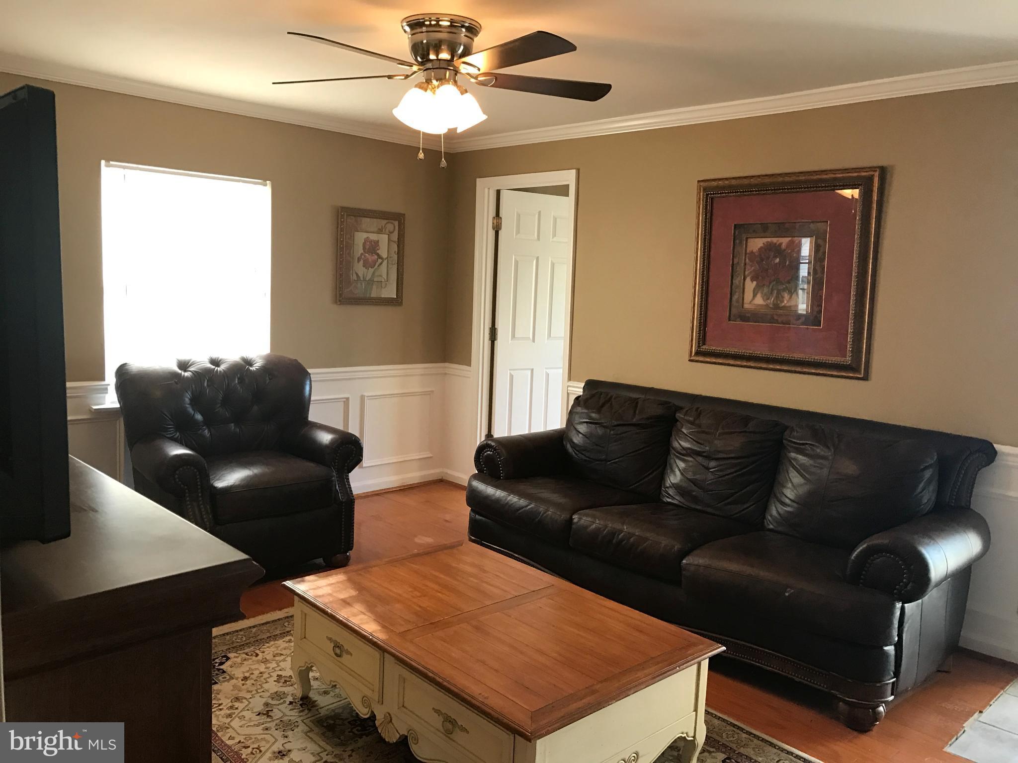 1713 Langley Road Baltimore, MD 21221 - Photo 13 of 28 Living Room