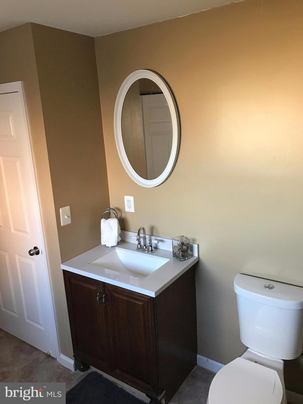 1713 Langley Road Baltimore, MD 21221 - Photo 18 of 28 Bath