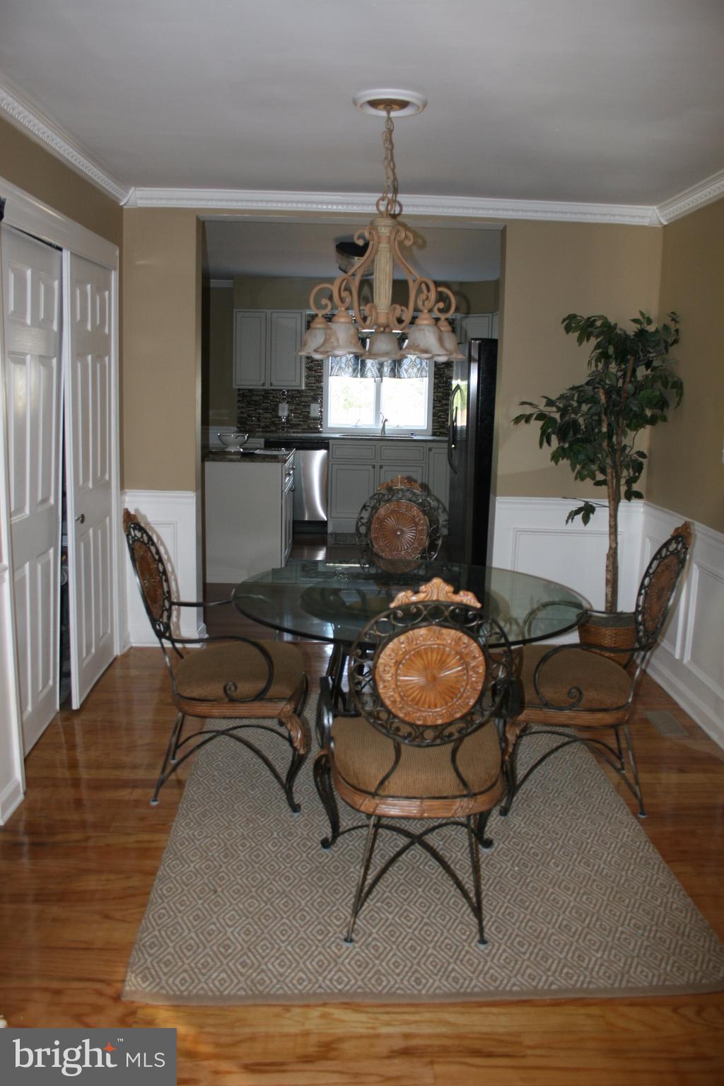 1713 Langley Road Baltimore, MD 21221 - Photo 10 of 28 Dining Room