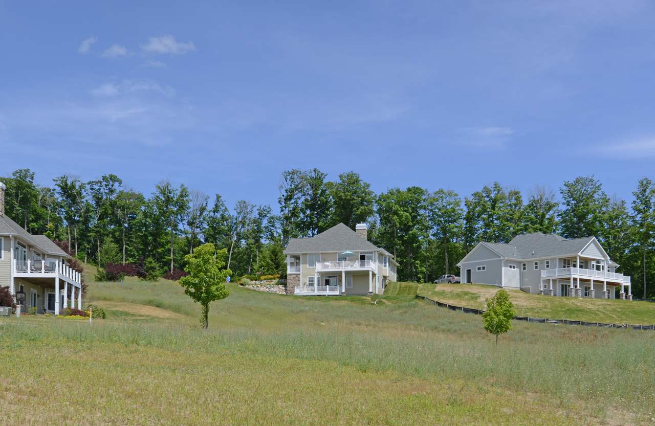 4280 Eagle Ridge Traverse City, MI 49684 - Photo 8 of 16 1827115-7.JPG