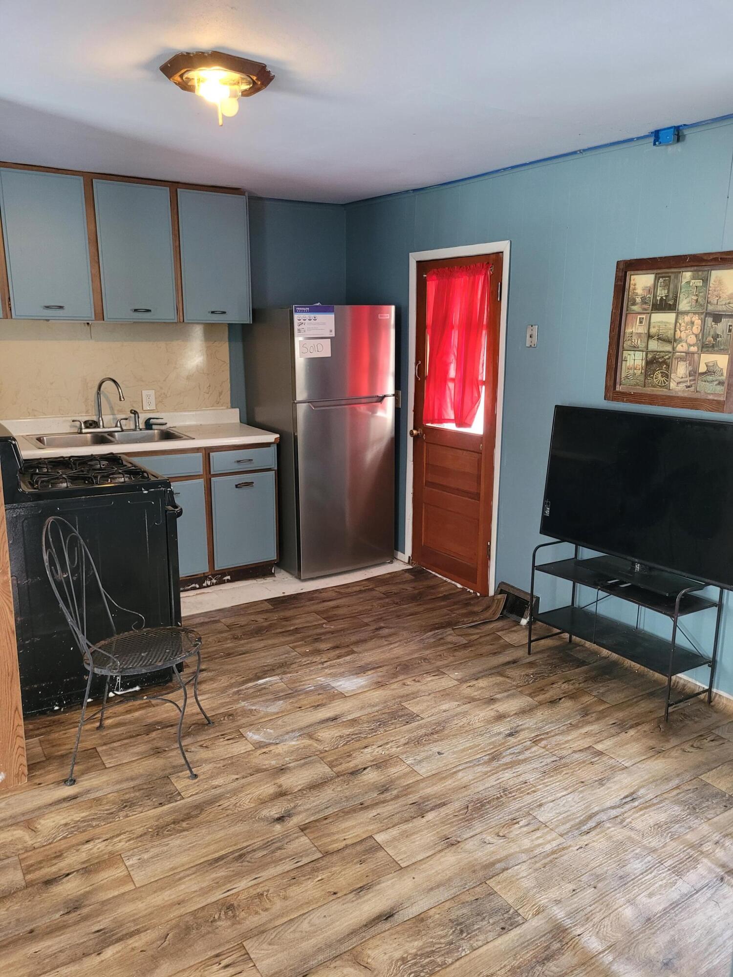 608 East Washington Street Delavan, WI 53115 - Photo 17 of 20 rental