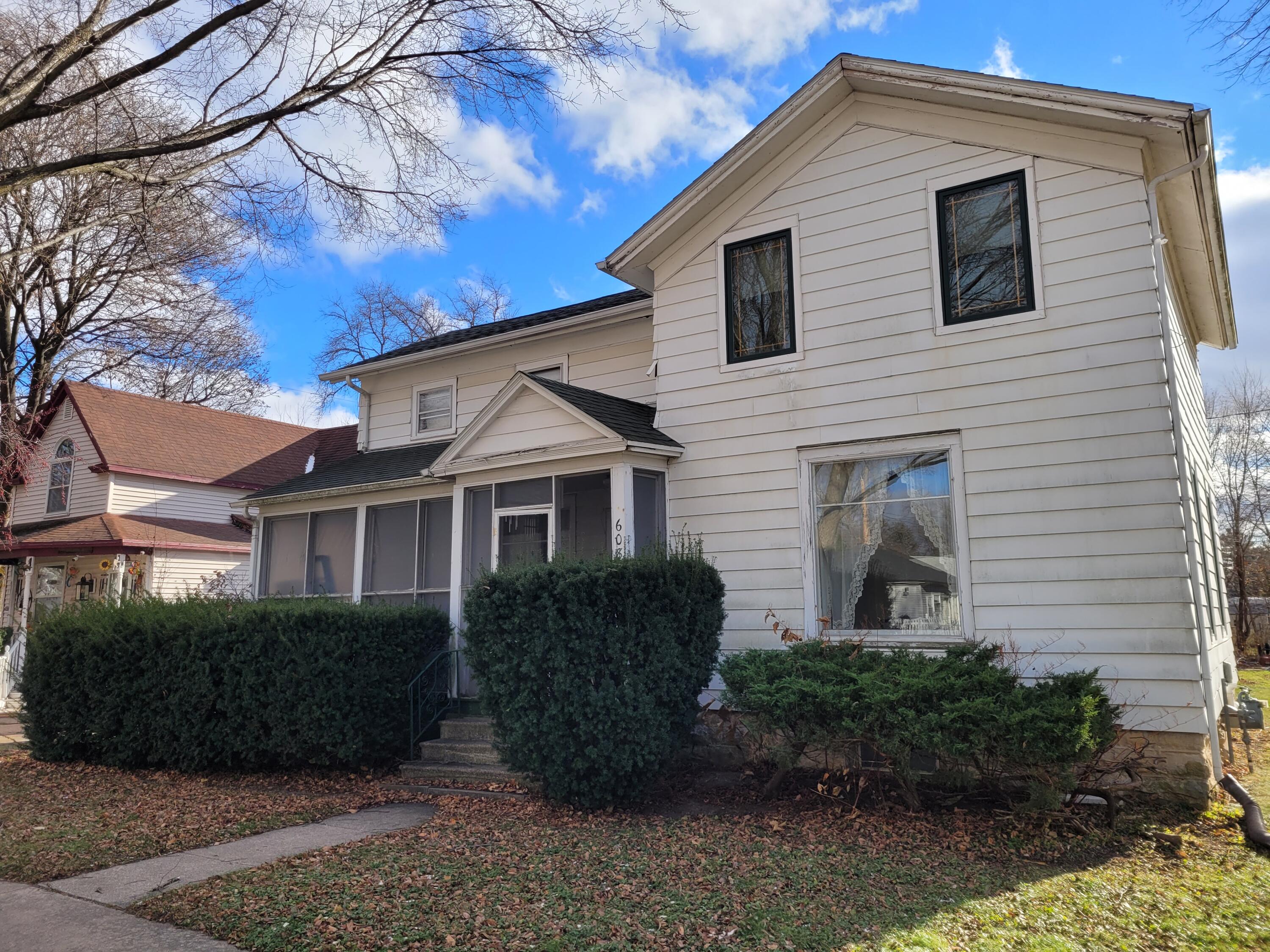 608 East Washington Street Delavan, WI 53115 - Photo 2 of 20 1000007990