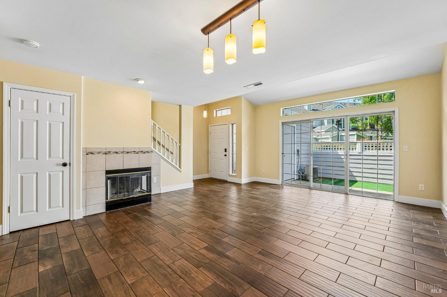 567 East Jasmine Circle Santa Rosa, CA 95407 - Photo 5 of 36
