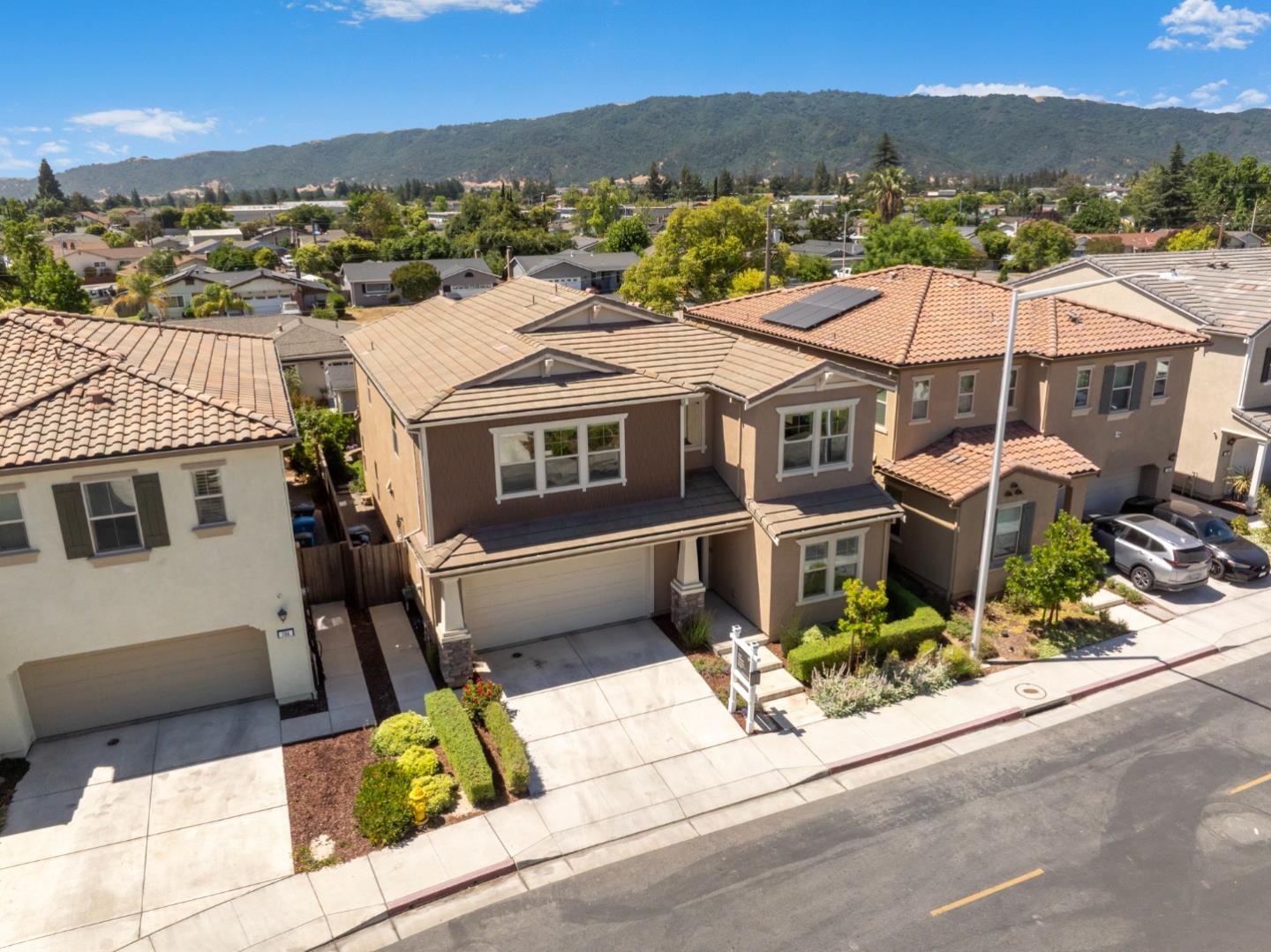712 Baxter Way Gilroy, CA 95020 - Photo 2 of 37 a aerial view of a house with a garden